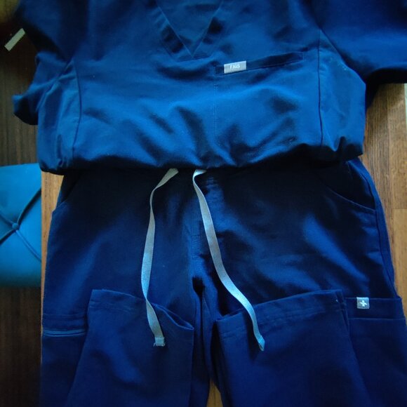 FIGS MATERNITY SCRUB Set XS PETITE - Picture 4 of 5